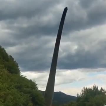 Meanwhile in China: Wind Turbine Blades Transport Underway 😳