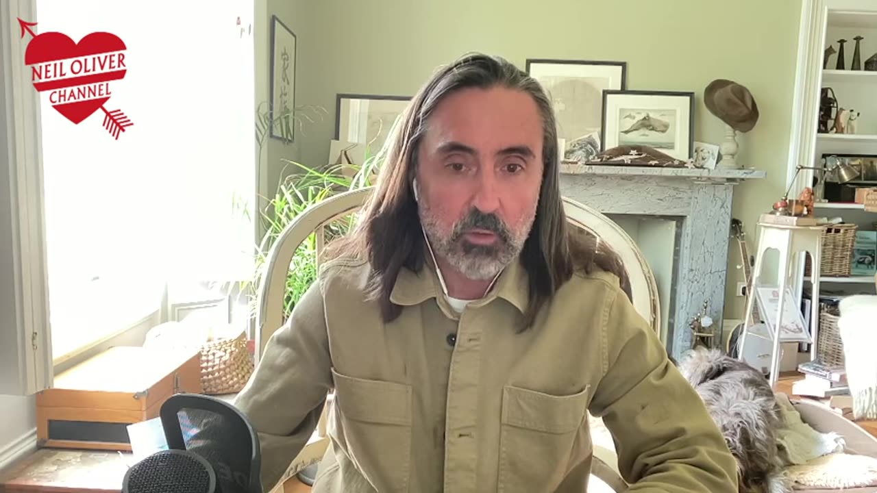 Neil Oliver hold on suddenly Epsteins client list doesnt exist 7-8-25