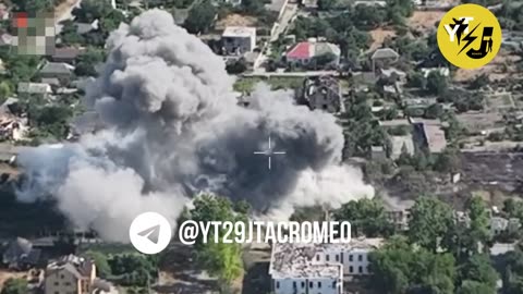 Ukrainian Airstrikes Demolish Building Used By Russian Drone Crews to Attack Left Bank