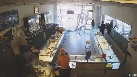 88-year-old San Jose jeweler suffers stroke after he was knocked down store robber