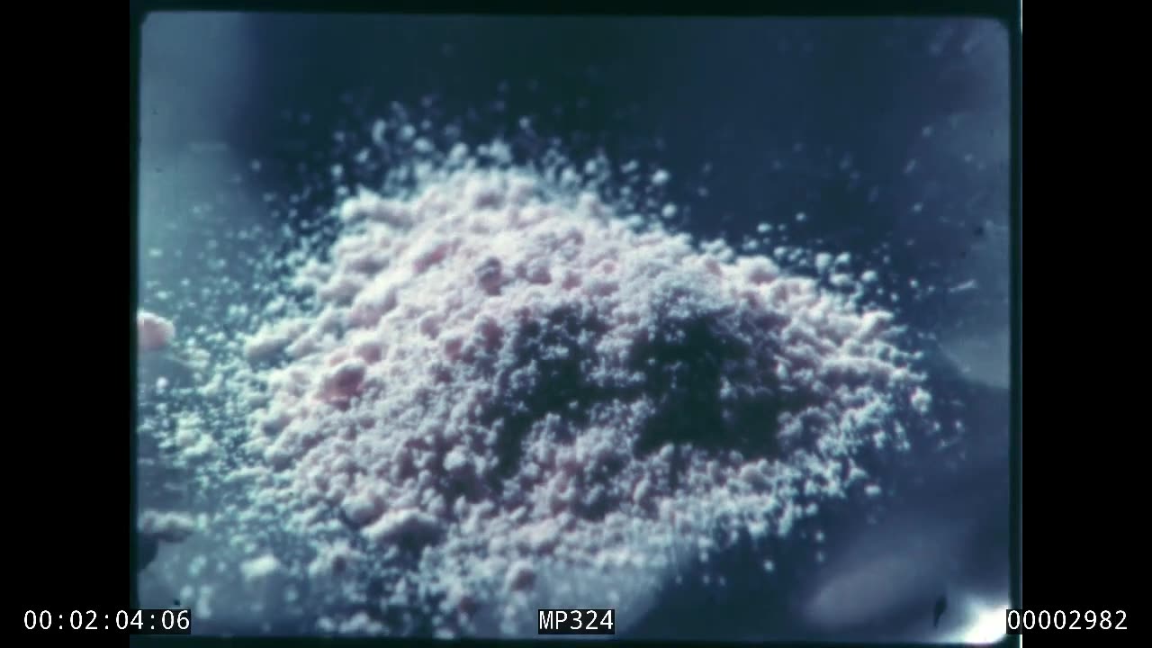 The Mind Benders - LSD and the Hallucinogens, HEW, MP324