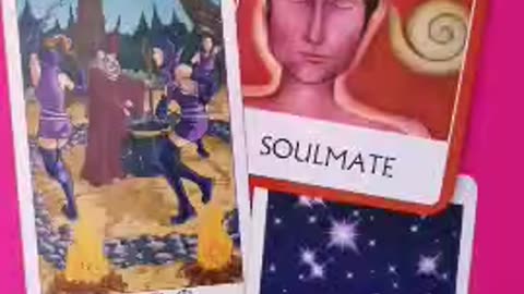 TOP TIPS TO FIND YOUR SOULMATE AND LOVE OF YOUR LIFE! #TAROT #Shorts #soulmate #lovetarot #karma
