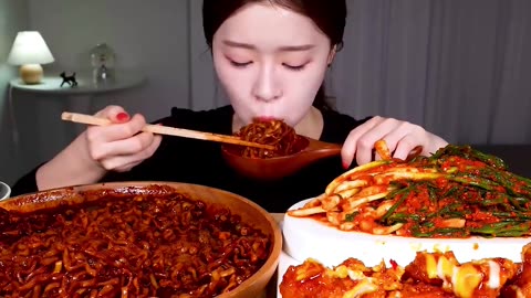Noodle + Kimchi is the best