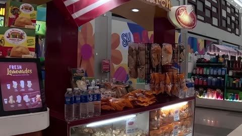 ‘Always Smile’ Culture in the Philippines | Expat Life Explained