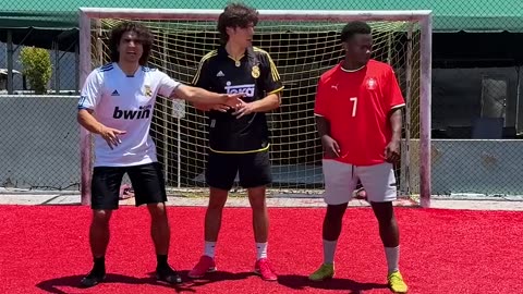 DON'T KICK THE WRONG BALL!!
