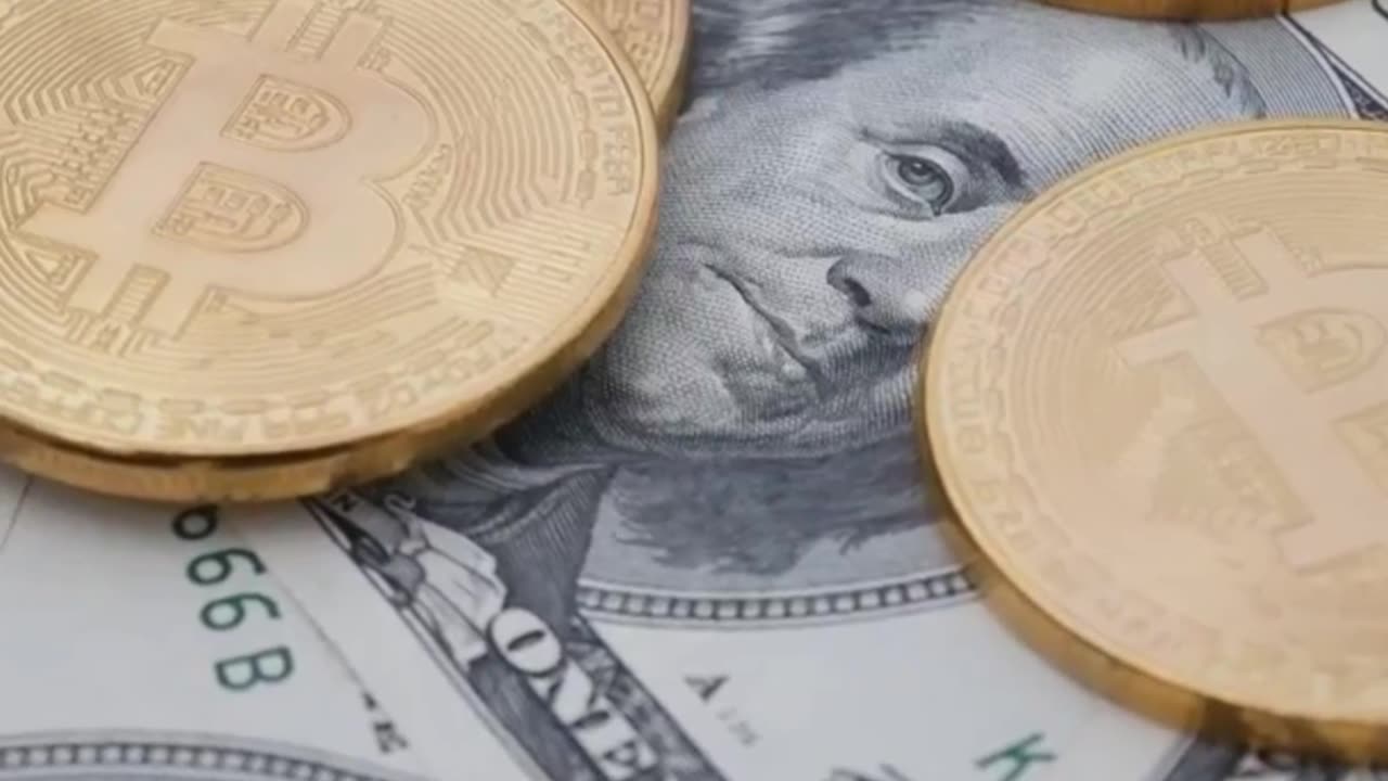 Which Crypto Wins? Bitcoin vs Altcoins in 30 Seconds!