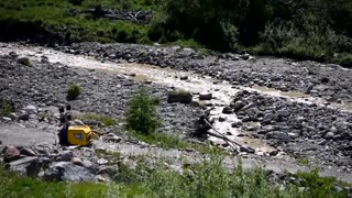 Swiss president vows aid after glacier destroys village