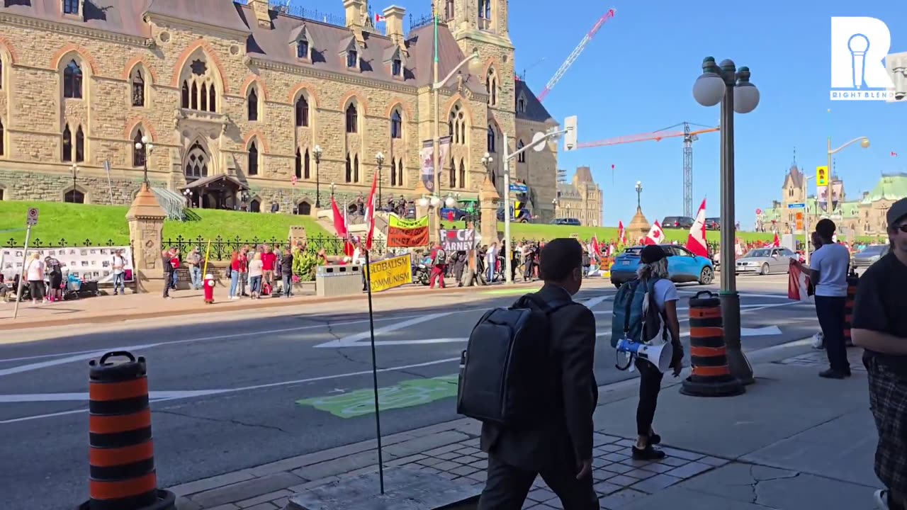 Chanting: We want Pierre! 🇨🇦