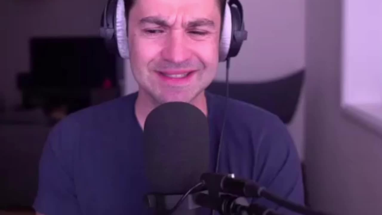 He lists all his Podcast equipment on his website