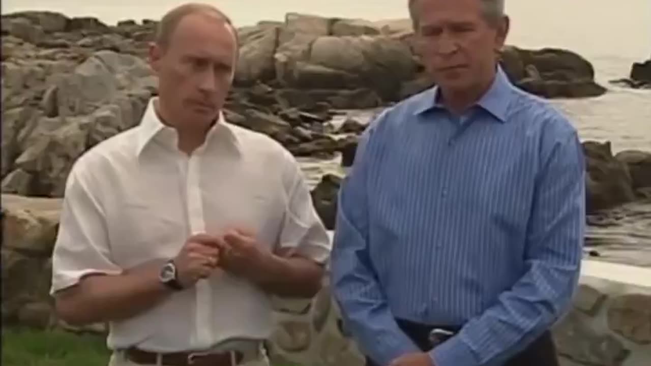 President Putin and President Bush meet at the Bush family estate in Maine, 2007
