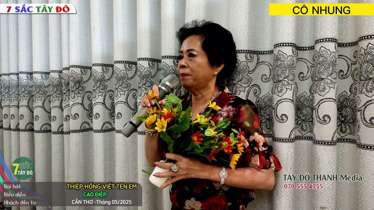 THIỆP HỒNG VIẾT TÊN EM