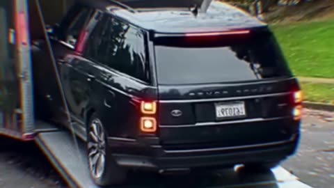 Stunning Black Land Rover Unveils from Enclosed Trailer! 🚗