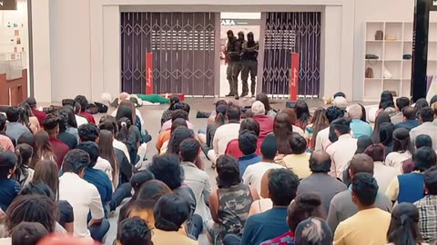 Cómo un solo hombre derrotó a varios ladrones#foryou #movie #spain #usa #fyp