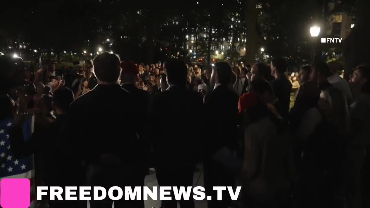 WATCH: Crowd gathered at Charlie Kirk vigil in Manhattan, NYC last night