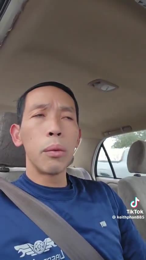 Vietnamese man living in the U.S. for 50 years said Why bow to certain communities?