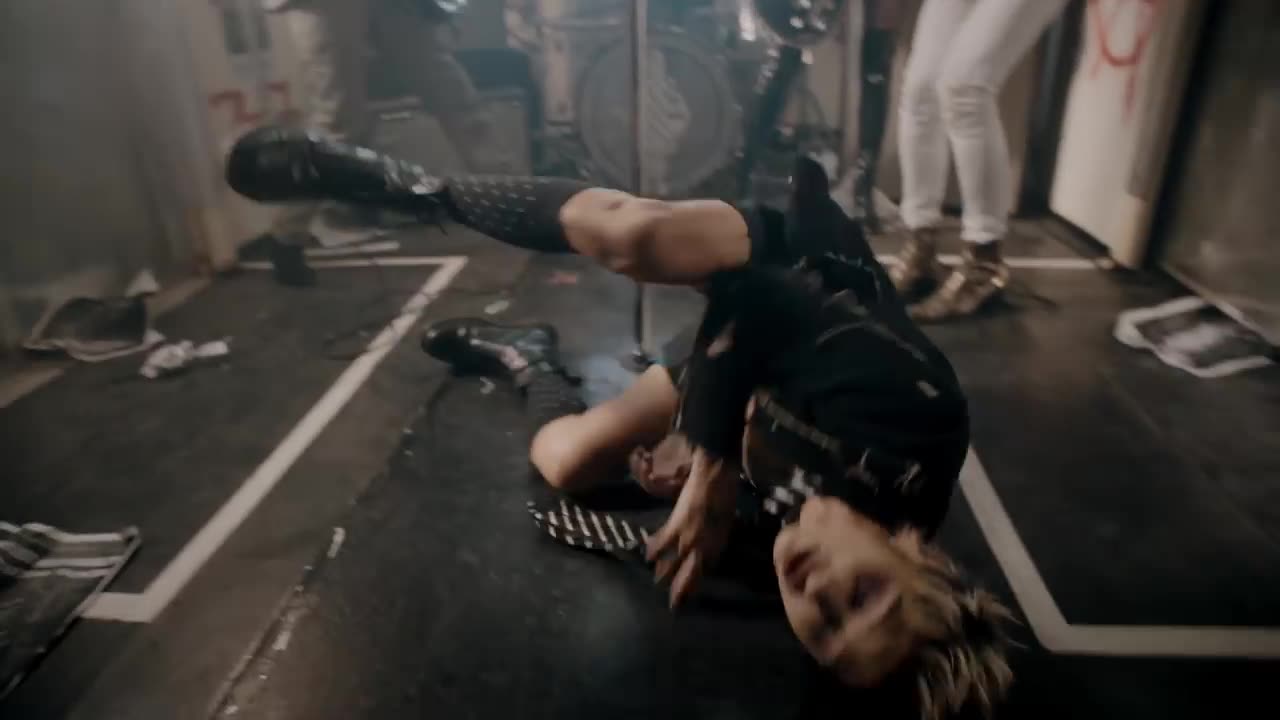 Palaye Royale paronoid