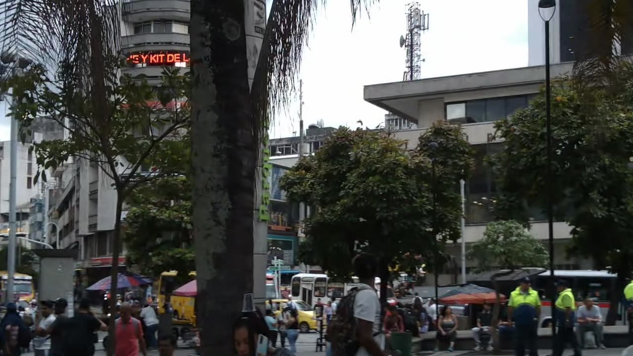 Un dia de mayo en Centro de Medellin