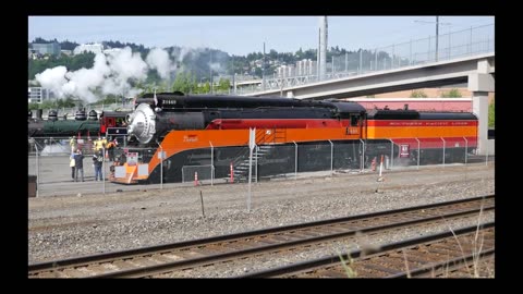 SP 4449 And SP&S 700 National Train Day 2025!