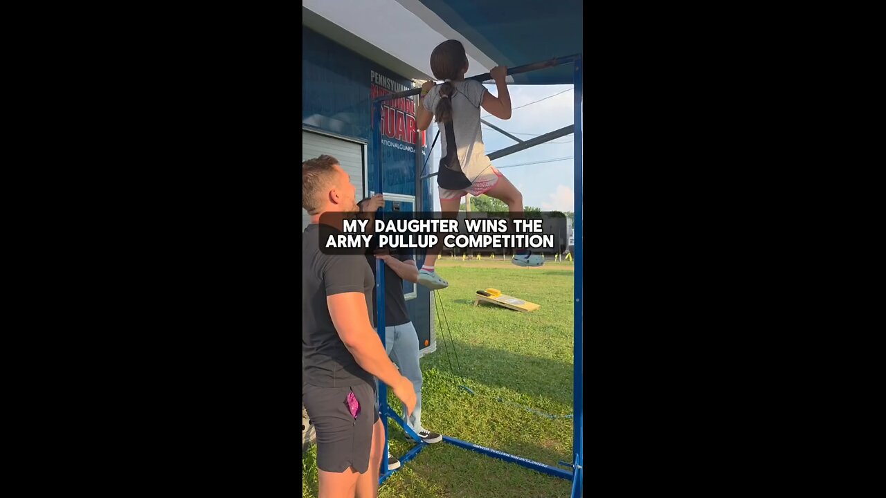 She Won 2 Pull-up Competitions at Small Events This Year