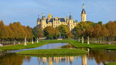 Schwerin Castle and Gardens 🇩🇪 (2024-10) {slide show}