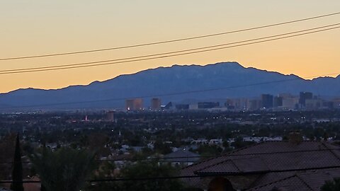 Did you SEE tonight's Las Vegas sunset? Check THIS out! 11.23.2025 #follow #lasvegas #gaming #casino