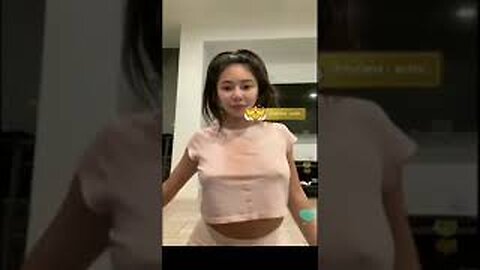 No BRA CHALLENGE SEXY MODEL