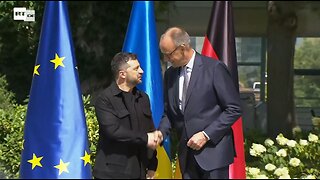 LIVE: Selenskij trifft beim Kanzleramt in Berlin ein