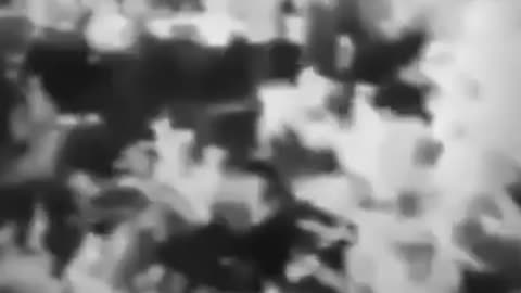 今スクリーンに映っている映像は1950年代のものですが、反重力について語られていますが、