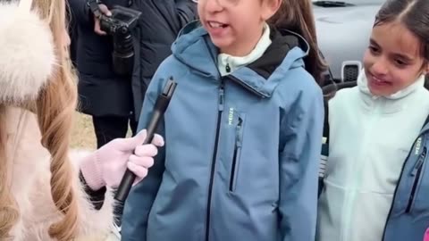 No profanity, no throwing rocks at cars Just patriotic kids exercising their 1st Amendment rights 🇺🇸