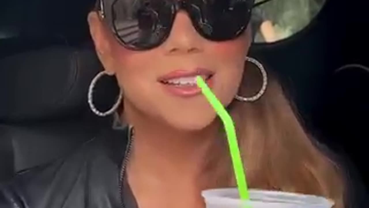 Cheers dahhling! 🥂