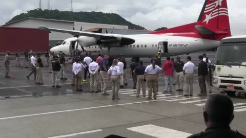 Kristi Noem attends deportation flight in Panama with criminal aliens