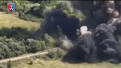 💥 Fiber-optic FPV drones blew up a bridge on Russian territory that the occupiers