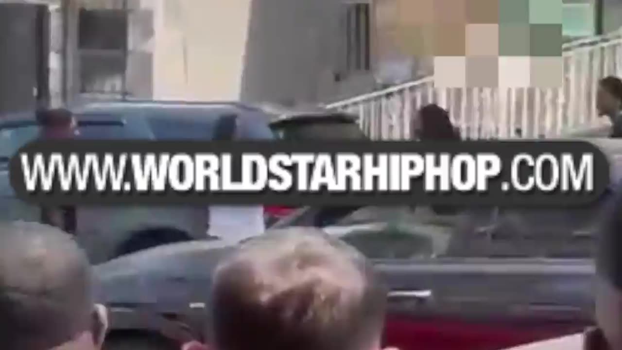Shootout Breaks Out Between Rival Gangs In Broad Daylight In Front Of A Barbershop In Brooklyn