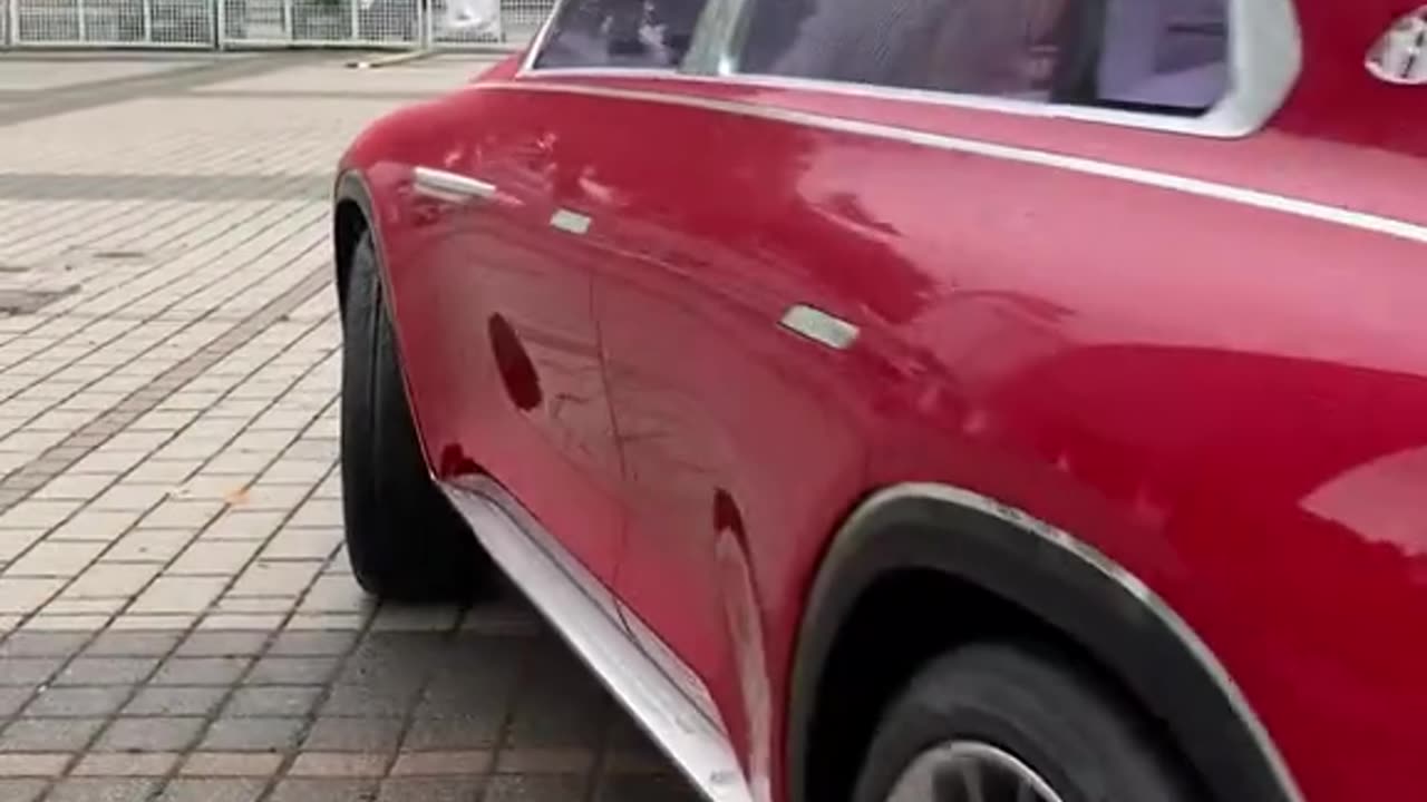 This looks like the perfect date night car… 😍 #mercedes #maybach #luxury