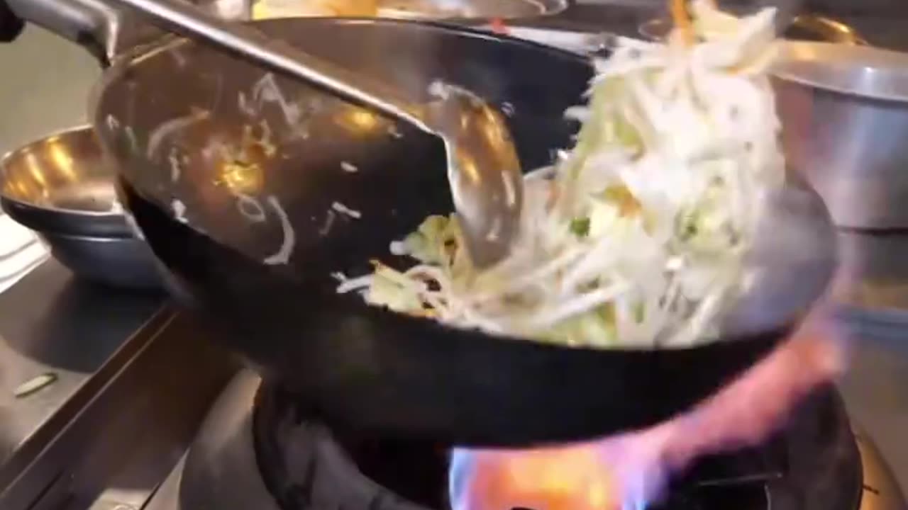 Making Jjajangmyeon