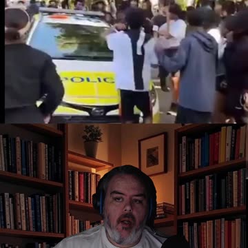 Police car smashed on clapham common