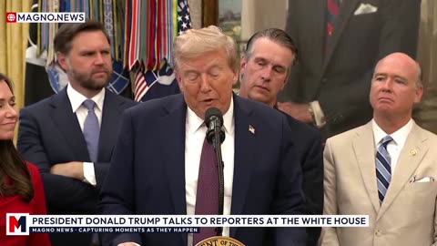 🇺🇸 President Trump Drops Surprise Announcement and Talks to Reporters at The White House [LIVE]