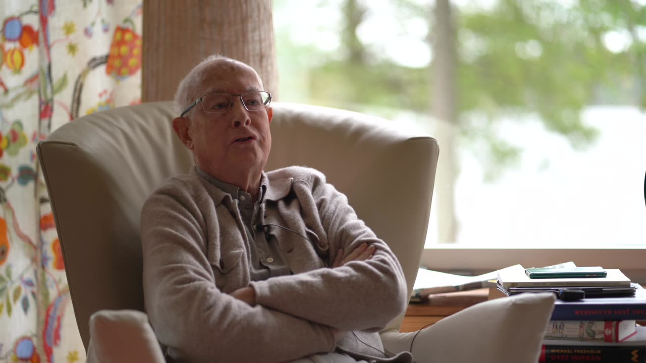 Intervju med ambassadör Sven Hirdman om Ukraina och diplomatins död