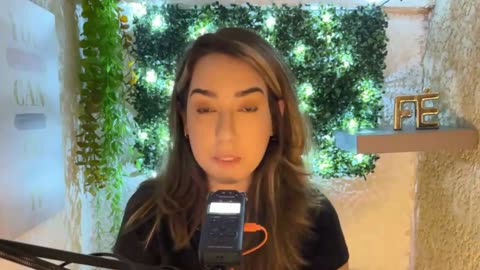 ASMR cristão _ Leitura bíblica de Proverbios 6 em sussurros e voz sua