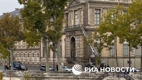 🇫🇷 Group of 4 criminals carried out the Louvre robbery — Parisien