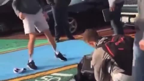 an Gets Knocked Out In Parking Lot 1v1 Figh