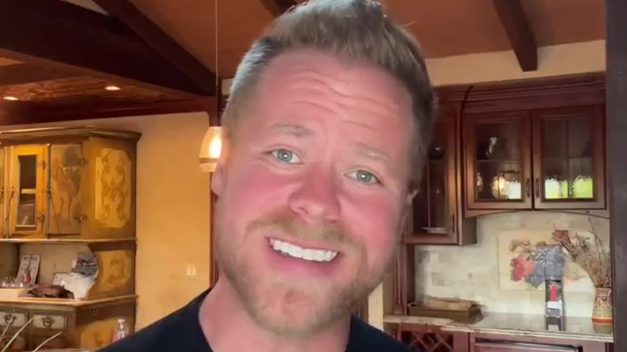 Palms Sunday, Nails Friday #Shorts