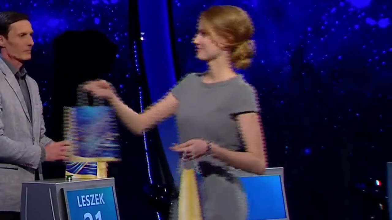 Uczestnik 1 z 10 zaprasza panią Sylwię do hotelu...