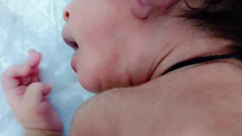 Newborn babies oxygen connect