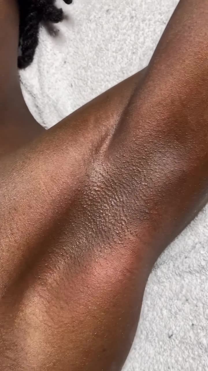 @divineslux_beautybar Underarm Waxing with Sexy Smooth Purple Seduction Hard Wax | Sensitive Skin