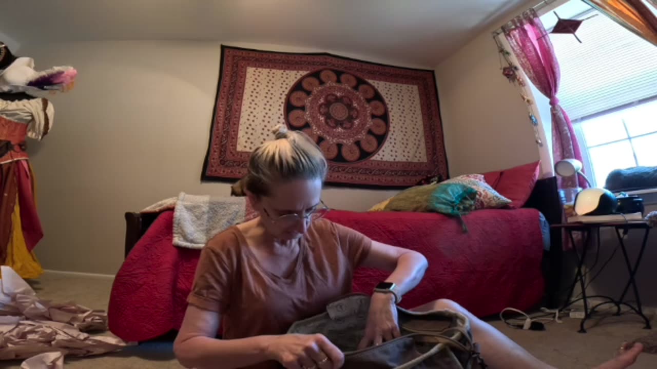 Vintage style messenger bag