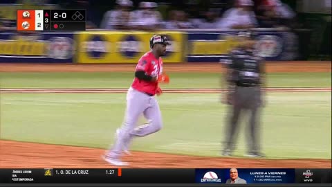 José Pirela casi la saca del estadio