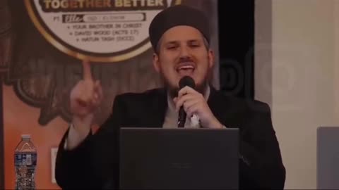 A Muslim brother stood firm and silenced