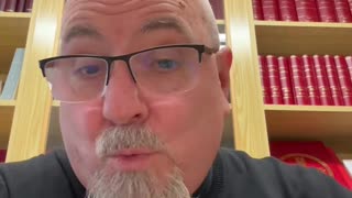 ¿Por qué no me dejan entrar con mi perrita en ninguna Iglesia? - Padre Juan Molina