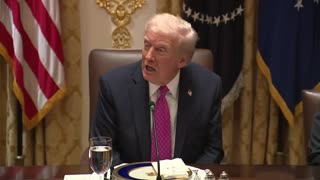 President Donald Trump meets with Volodymyr Zelenskyy to consider weaponizing Ukraine - October 17, 2025